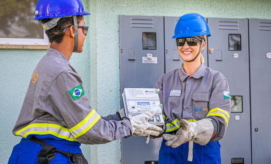 Força de trabalho feminina rompe barreiras e se destaca no programa Rede Elétrica Inteligente