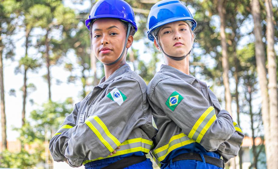 Força de trabalho feminina rompe barreiras e se destaca no programa Rede Elétrica Inteligente