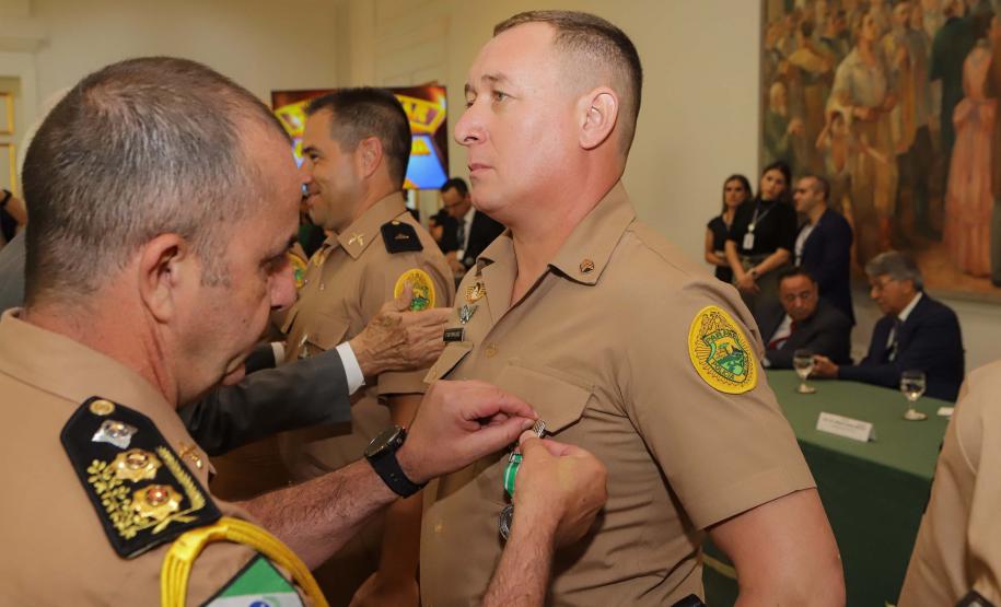 Casa Militar comemora 95 anos e condecora autoridades com medalhas de mérito