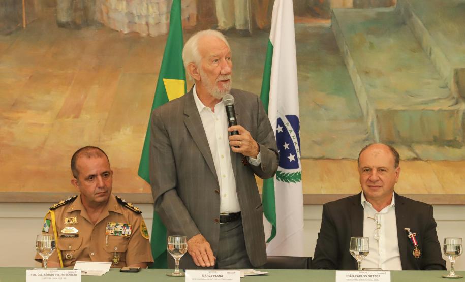 Casa Militar comemora 95 anos e condecora autoridades com medalhas de mérito