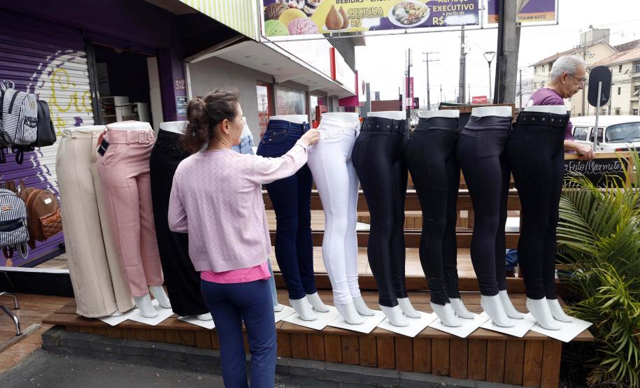 Com 24 mil vagas, Paraná foi o terceiro estado que mais gerou empregos em fevereiro