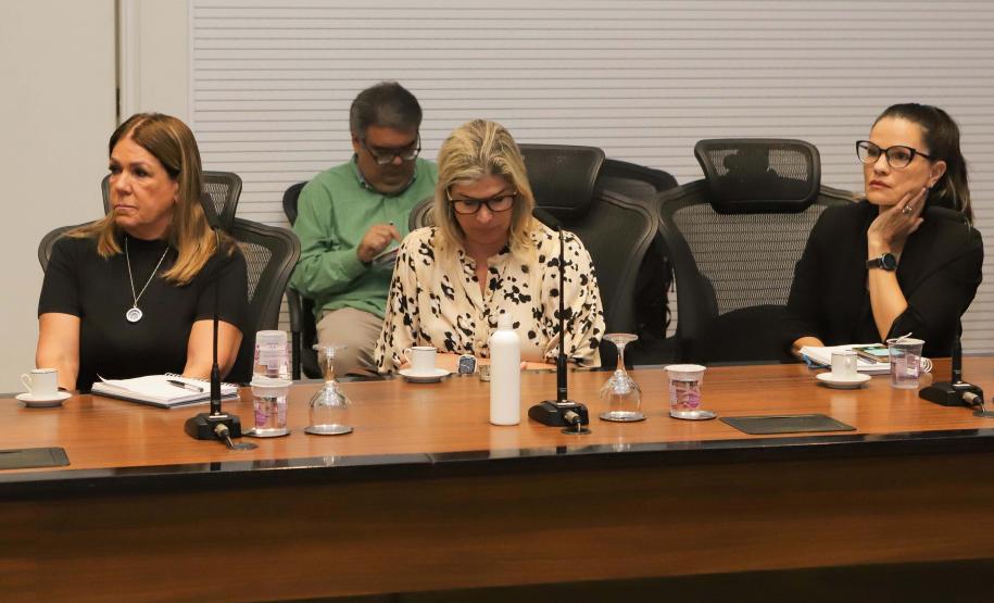 Descomplica Paraná: Estado avança no planejamento para simplificar abertura de empresas