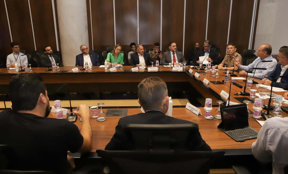 Descomplica Paraná: Estado avança no planejamento para simplificar abertura de empresas