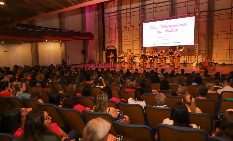 Governo promove atrações culturais para servidoras em comemoração ao Dia da Mulher