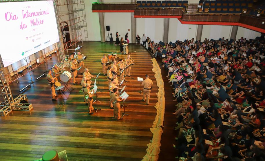 Governo promove atrações culturais para servidoras em comemoração ao Dia da Mulher