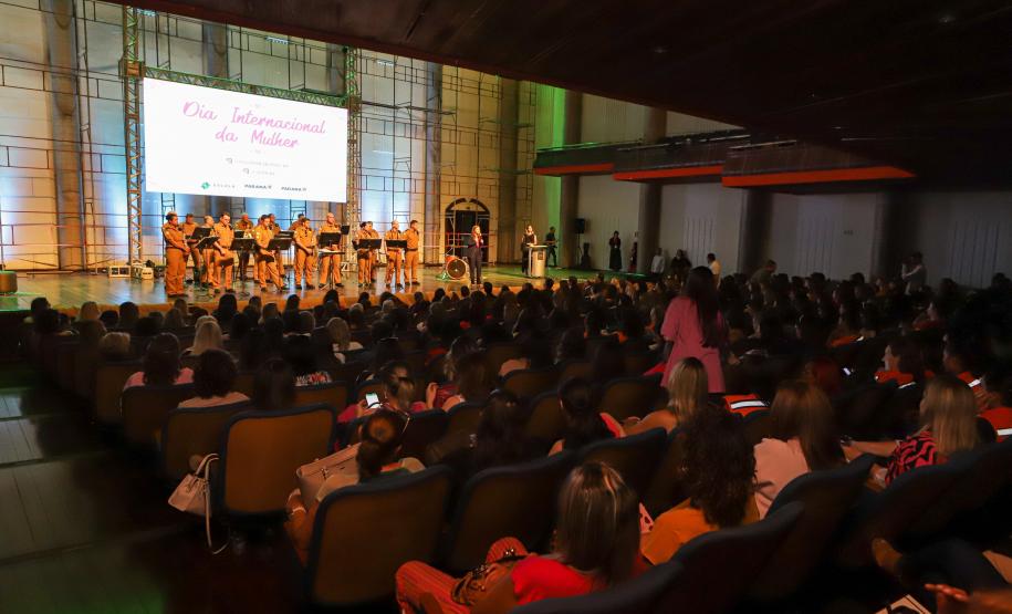 Governo promove atrações culturais para servidoras em comemoração ao Dia da Mulher