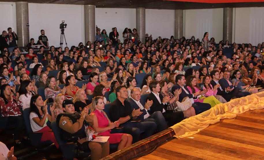 Governo promove atrações culturais para servidoras em comemoração ao Dia da Mulher