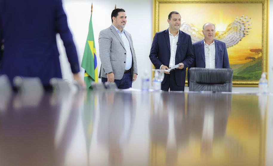 Governador sanciona lei que moderniza o Quadro Próprio do Poder Executivo