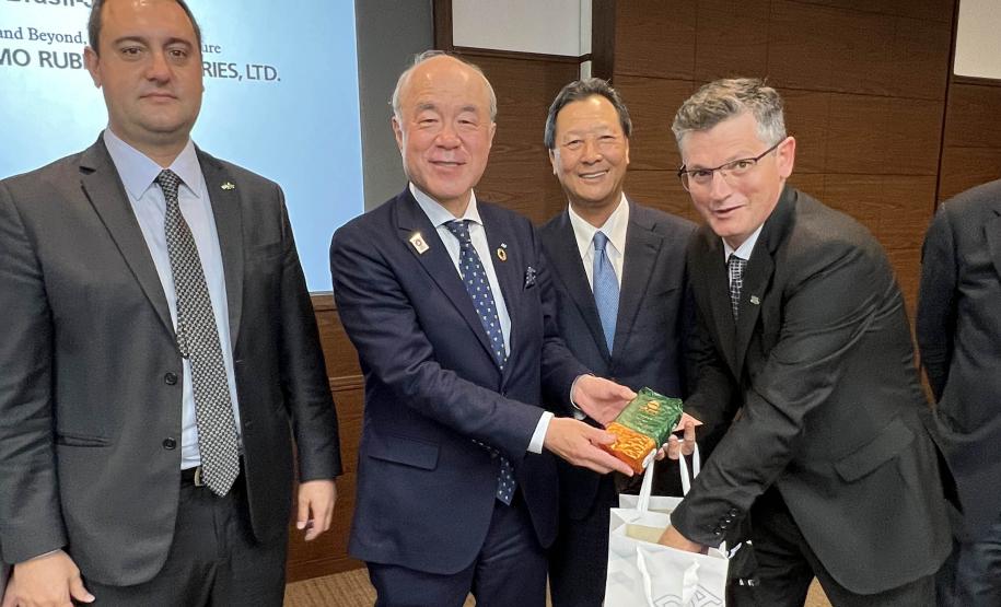 Governador anuncia novo investimento de R$ 1 bilhão da Sumitomo no Paraná