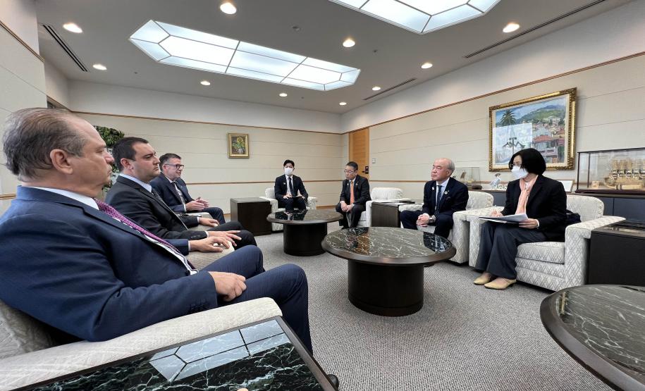 Governador anuncia novo investimento de R$ 1 bilhão da Sumitomo no Paraná