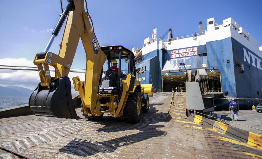 Referência no Brasil, Porto de Paranaguá celebra 88 anos com foco no futuro