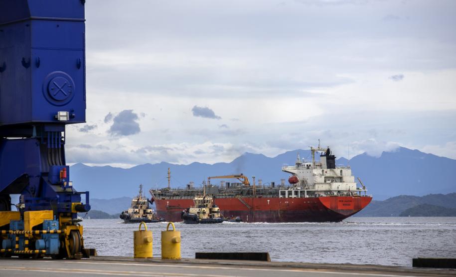 Referência no Brasil, Porto de Paranaguá celebra 88 anos com foco no futuro