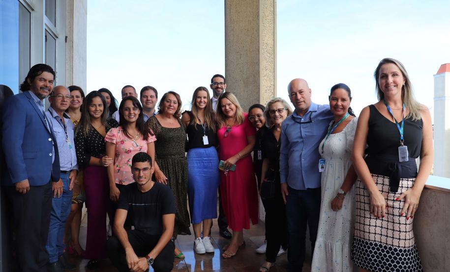 Referência em contas públicas, servidora paranaense recebe medalha de mérito