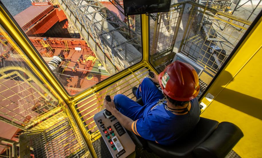 Referência no Brasil, Porto de Paranaguá celebra 88 anos com foco no futuro