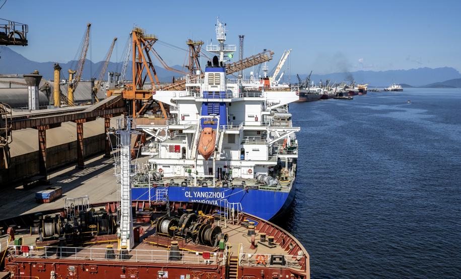 Referência no Brasil, Porto de Paranaguá celebra 88 anos com foco no futuro