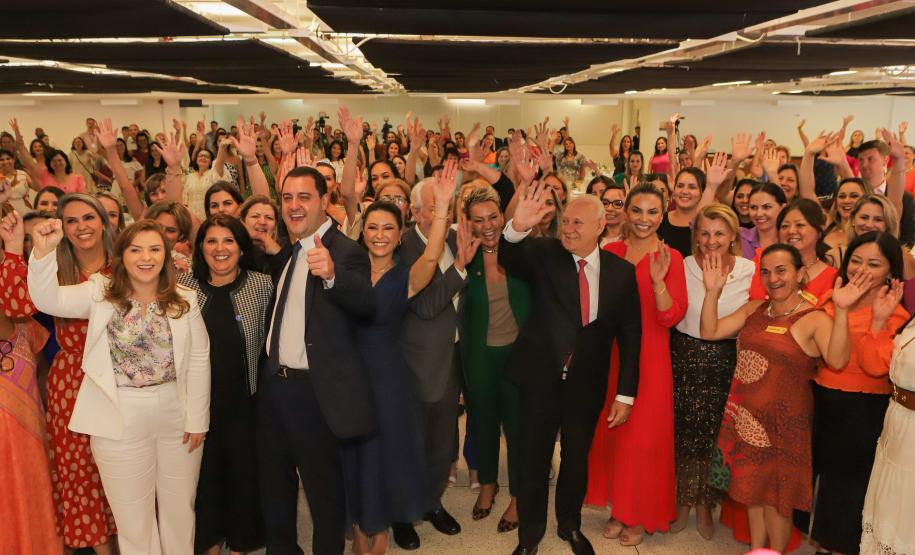 Ratinho Junior anuncia pacote de ações para proteção e valorização das mulheres