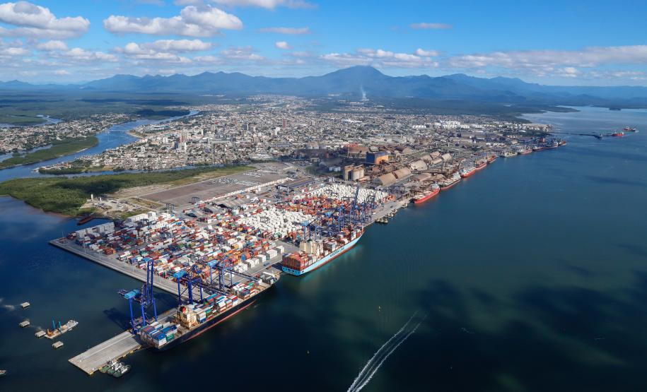 Referência no Brasil, Porto de Paranaguá celebra 88 anos com foco no futuro