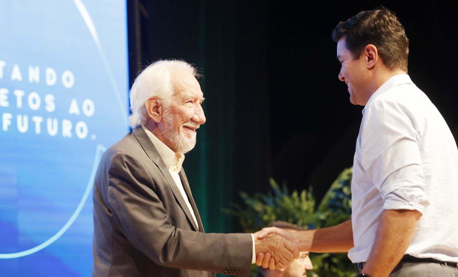 Governo do Estado lança o Conecta399 para acelerar projetos dos municípios paranaenses