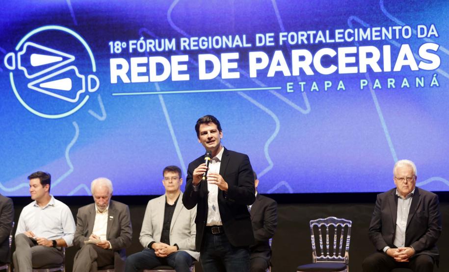 Governo do Estado lança o Conecta399 para acelerar projetos dos municípios paranaenses