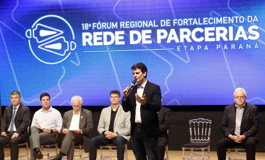 Governo do Estado lança o Conecta399 para acelerar projetos dos municípios paranaenses