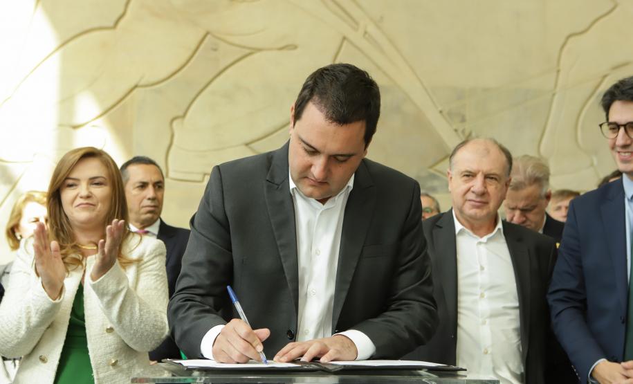 Governador sanciona lei que cria o Conselho dos Povos Indígenas do Paraná