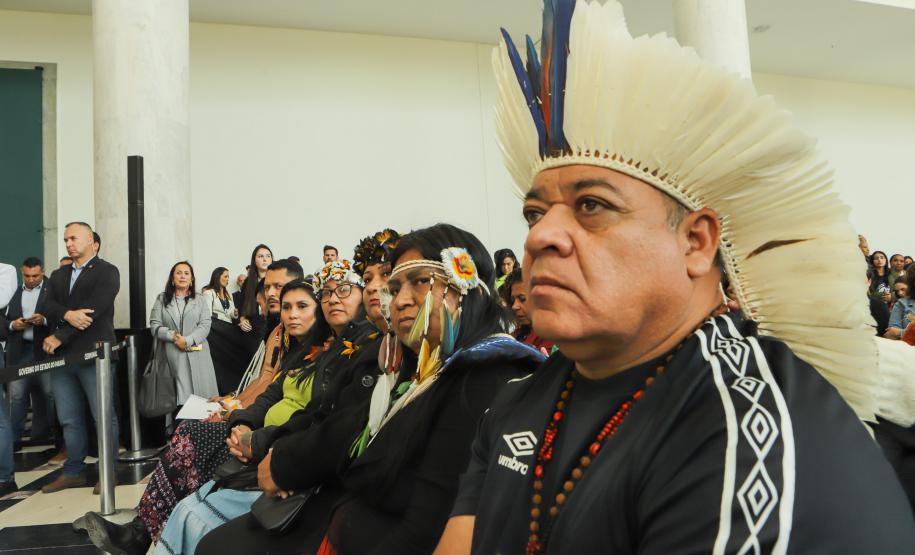 Governador sanciona lei que cria o Conselho dos Povos Indígenas do Paraná