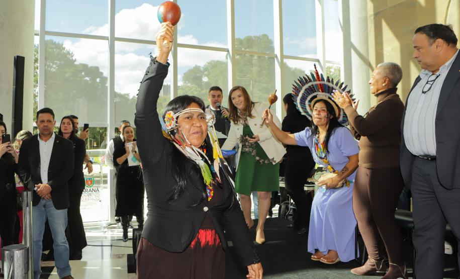 Governador sanciona lei que cria o Conselho dos Povos Indígenas do Paraná