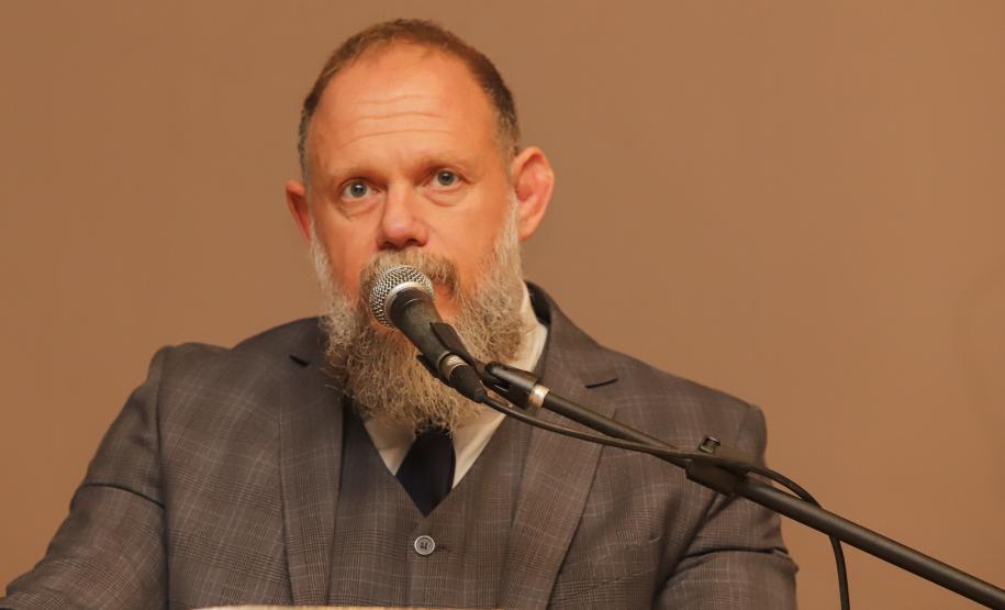 Governador comemora avanços na segurança pública em entrega de homenagens da Polícia Civil