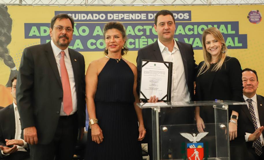 Paraná é o 1º estado a unir todos os Poderes no Pacto Nacional pela Consciência Vacinal