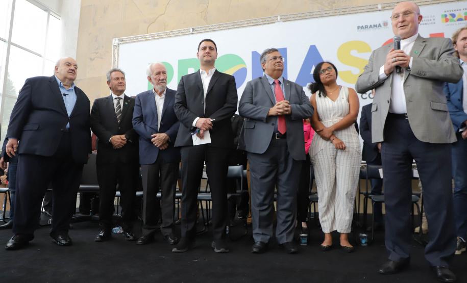 Paraná recebe viaturas do Ministério da Justiça para coibir violência contra a mulher