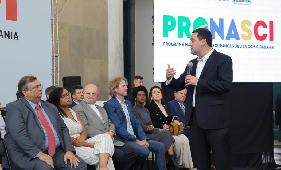 Paraná recebe viaturas do Ministério da Justiça para coibir violência contra a mulher