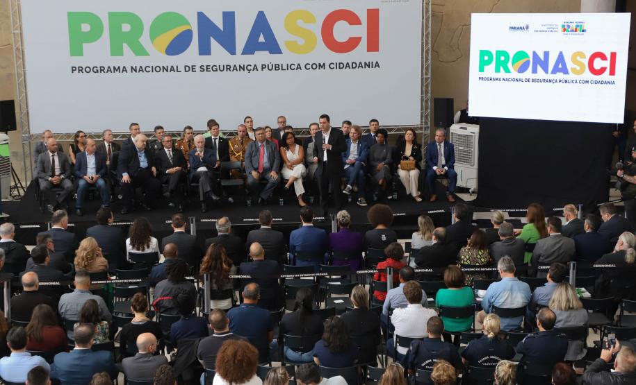 Paraná recebe viaturas do Ministério da Justiça para coibir violência contra a mulher