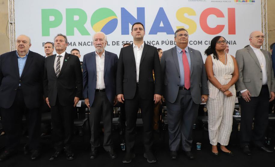 Paraná recebe viaturas do Ministério da Justiça para coibir violência contra a mulher