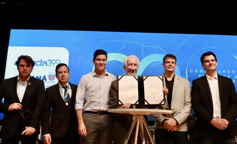 Governo do Estado lança o Conecta399 para acelerar projetos dos municípios paranaenses