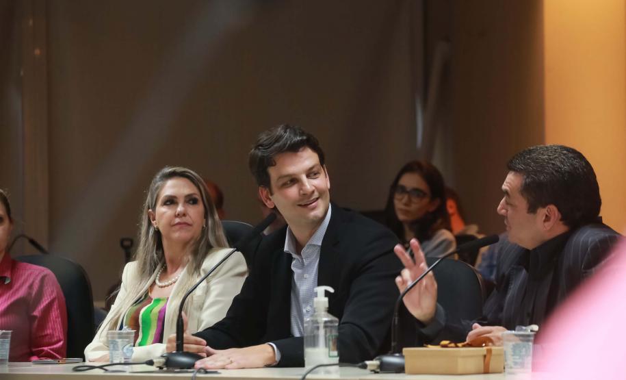 Asfalto Novo, Vida Nova: Governo orienta municípios para acelerar liberação dos recursos