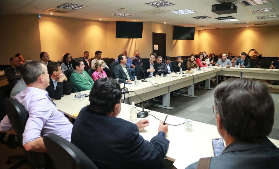 Asfalto Novo, Vida Nova: Governo orienta municípios para acelerar liberação dos recursos