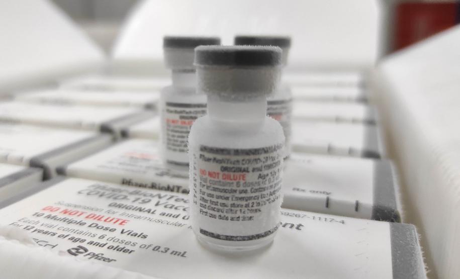 Paraná recomenda vacina bivalente contra a Covid-19 para todas as pessoas acima de 18 anos