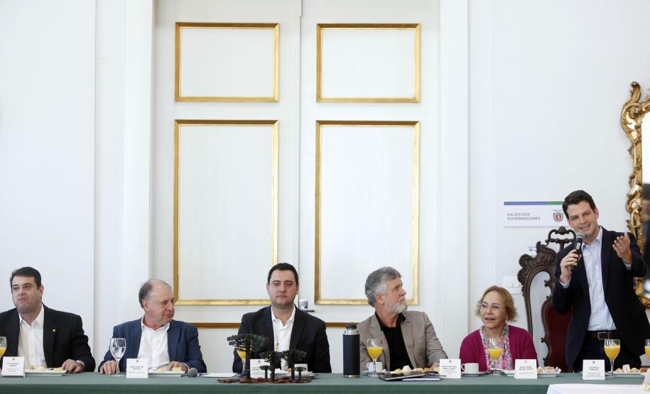 Governador recebe organizadores da Marcha para Jesus 2023, que acontecerá no dia 20 de maio