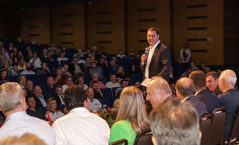 Governador destaca atuação conjunta entre Estado e municípios na posse da AMP