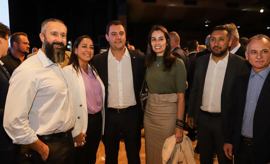 Governador destaca atuação conjunta entre Estado e municípios na posse da AMP