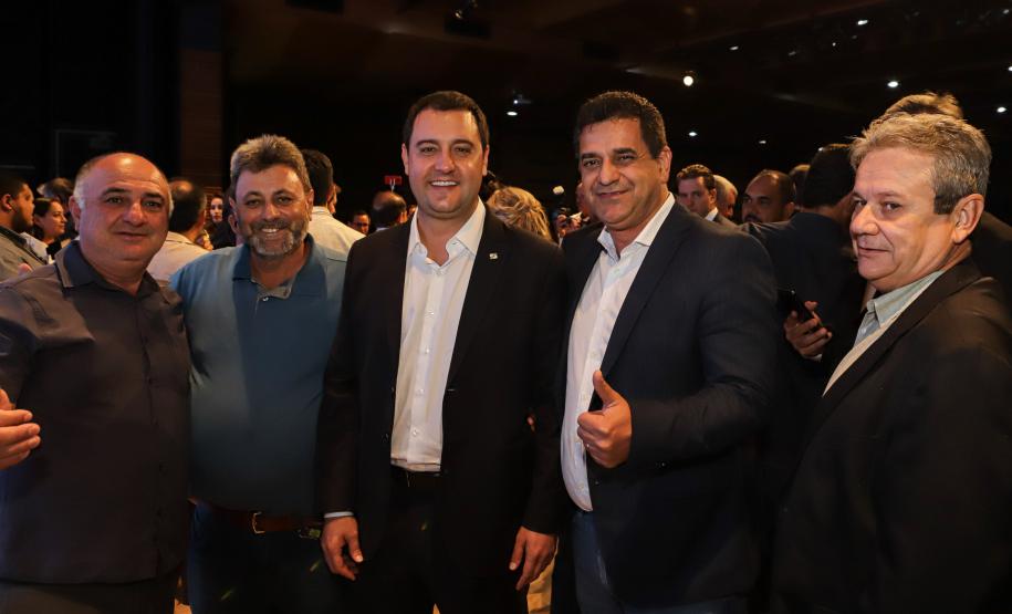 Governador destaca atuação conjunta entre Estado e municípios na posse da AMP