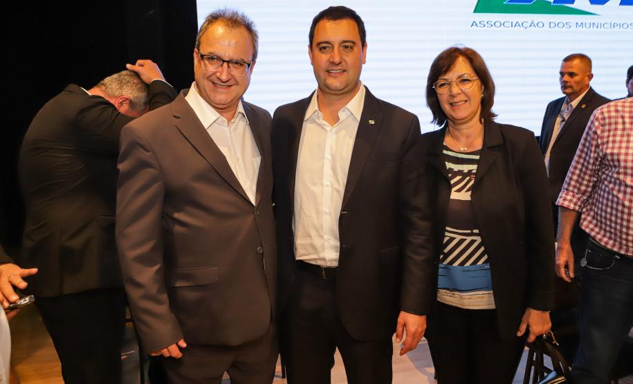 Governador destaca atuação conjunta entre Estado e municípios na posse da AMP