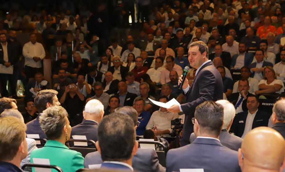 Novo programa de pavimentação deve gerar 9 mil empregos em cada ano de execução