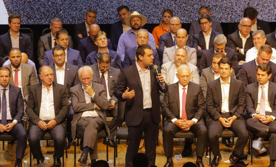 Novo programa de pavimentação deve gerar 9 mil empregos em cada ano de execução