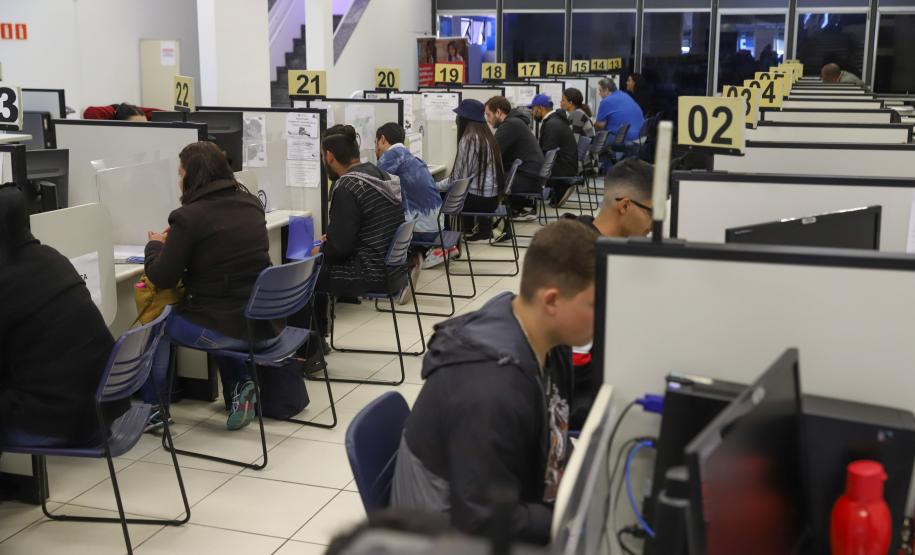 Carteira assinada: Agências do Trabalhador ofertam 12,4 mil vagas em todo o Estado