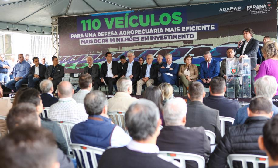 Para expandir apoio ao agronegócio, Adapar ganha 110 veículos e novos equipamentos