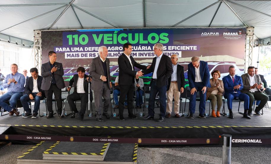 Para expandir apoio ao agronegócio, Adapar ganha 110 veículos e novos equipamentos