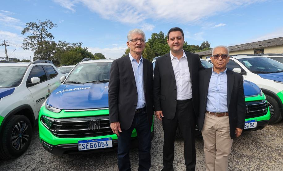 Para expandir apoio ao agronegócio, Adapar ganha 110 veículos e novos equipamentos