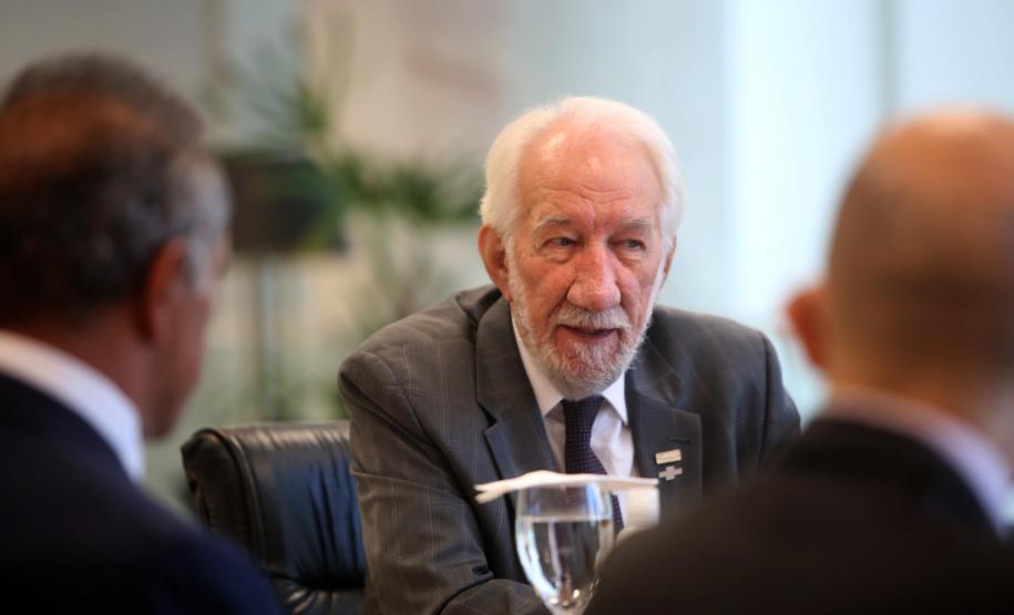 Darci Piana assume o Governo do Paraná até dia 16 de maio