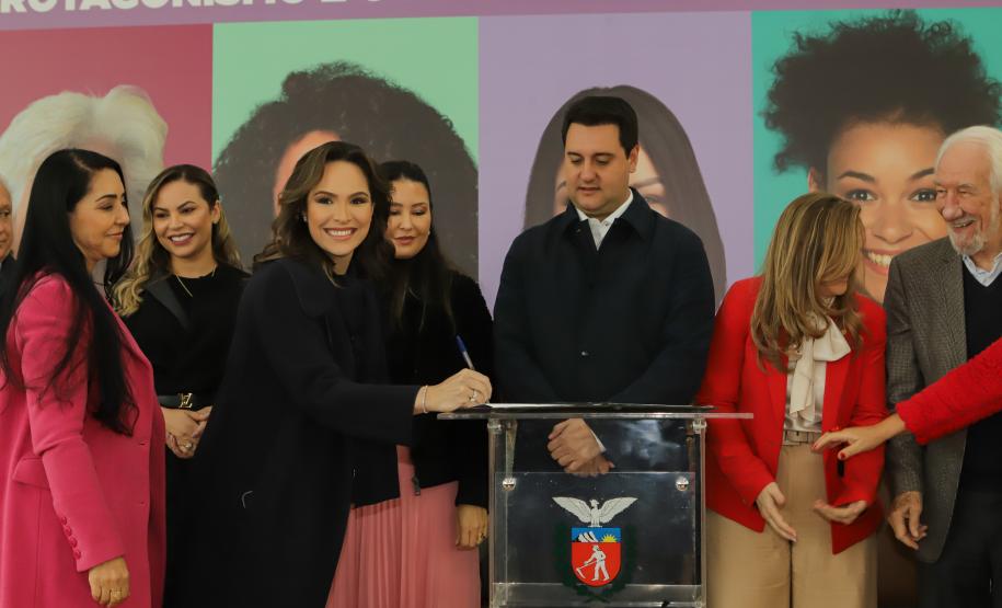 Para fortalecer políticas públicas, Estado lança Caravana Paraná Unido Pelas Mulheres
